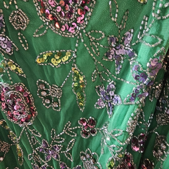 MAC DUGGAL Hand Beaded Floral Spaghetti Straps Gown Dress Size 10 - Picture 6 of 8